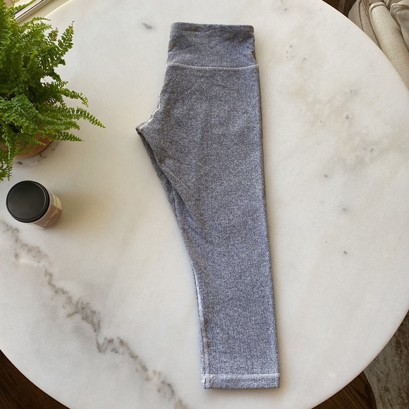 Lululemon Wunder Under Crop Herringbone White Black Size 6 - Picture 6 of 15